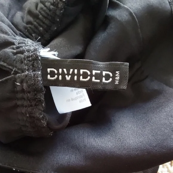 H&M Divided Black and White Patterned Dress - Picture 8 of 10